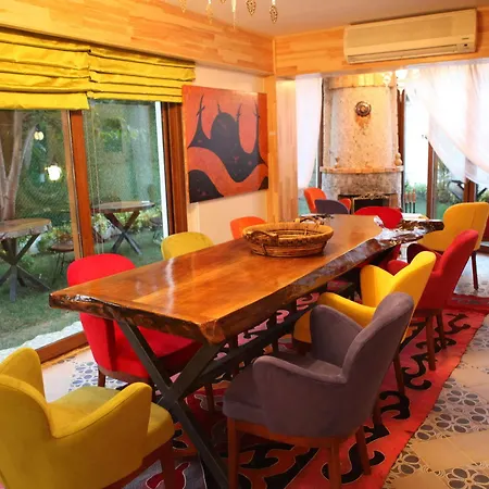 Asiklar By Suekrue Adalar